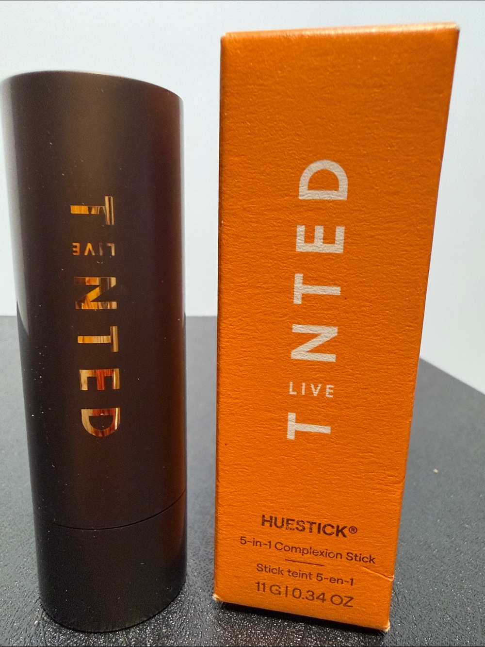 Tinted Live Huestick 5-in-1 Complexion Stick -  shade 20